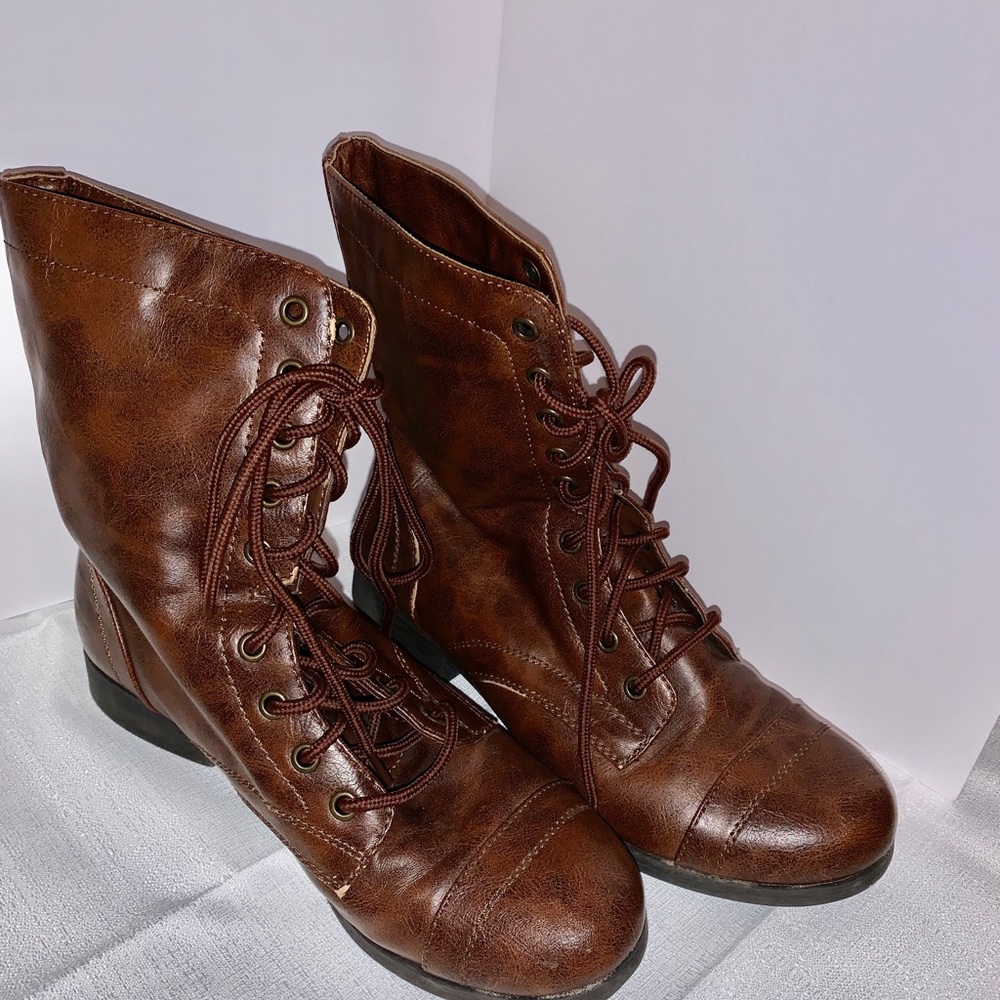 Brown trash combat style boots